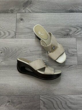 Vintage Wedge Sandals